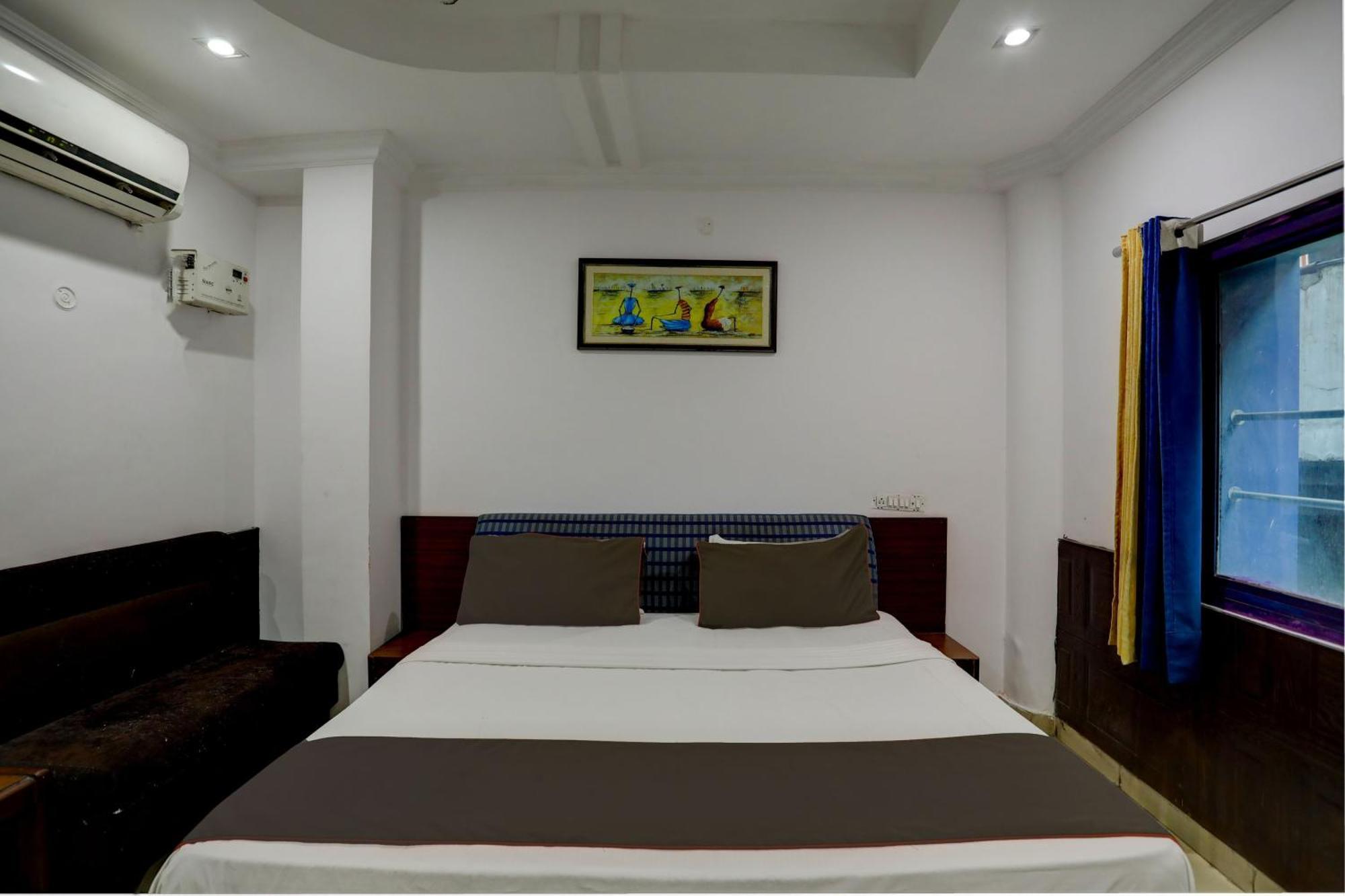 Hotel Monarch Inn Лакхнау Екстер'єр фото