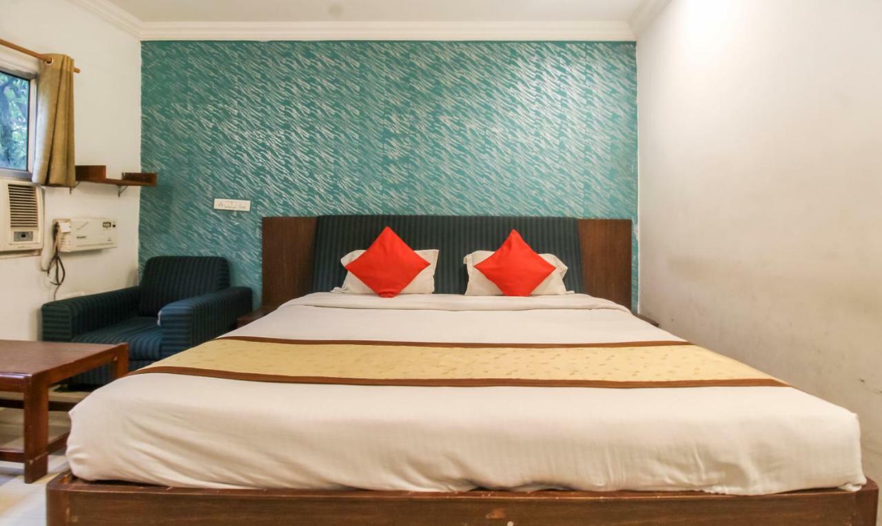 Hotel Monarch Inn Лакхнау Екстер'єр фото